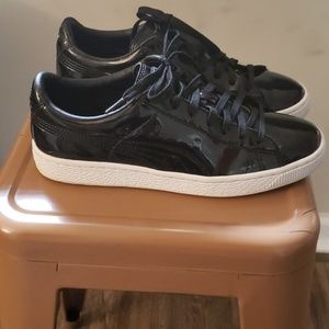 PUMA low top sneakers